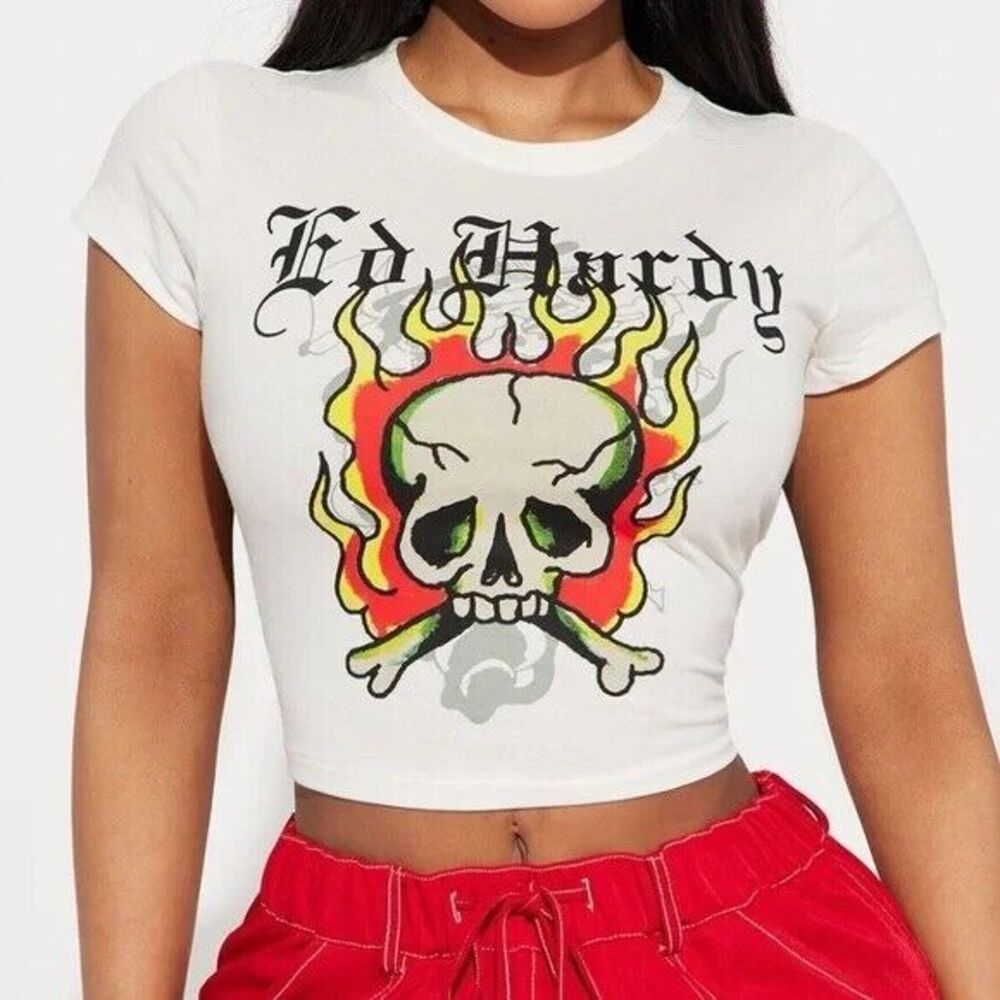 Ed Hardy Flame Skull Cropped Baby T-Shirt in Ivory Size XL